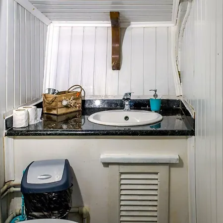 Houseboat Santa Marina With 8 Cabins